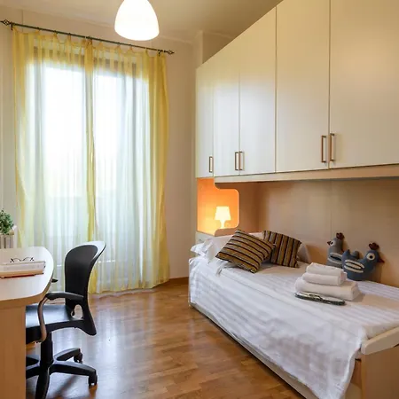 Lodi, 65 - Your Base 아파트