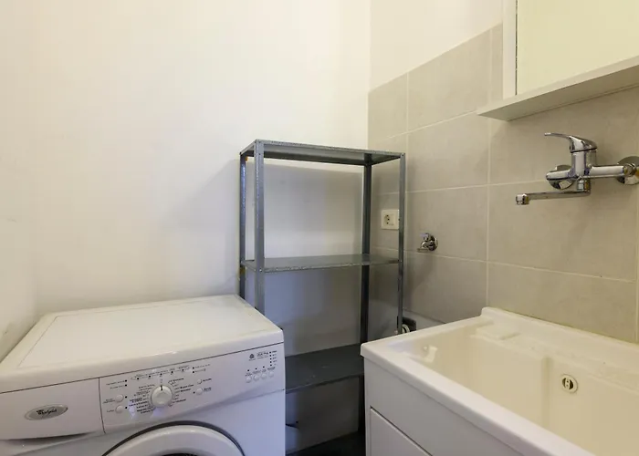 Lodi, 65 - Your Base 밀라노