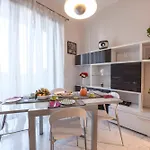 Lodi, 65 - Your Base Appartement *